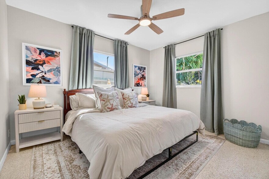 Building Photo - 13833 Dominica Dr