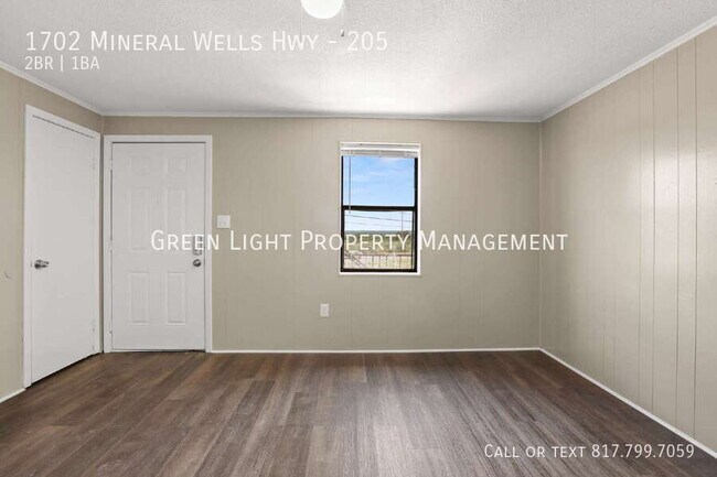 Building Photo - 1702 Mineral Wells Hwy