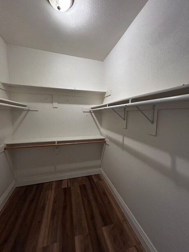 Building Photo - Fayetteville Home in Salem Village Subdivision!