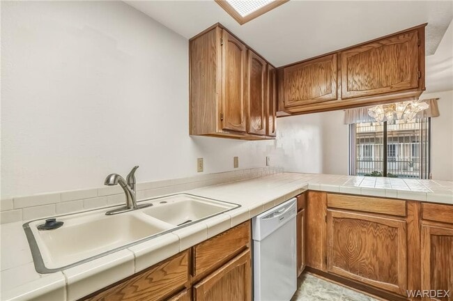 Building Photo - 454 Riverfront Dr