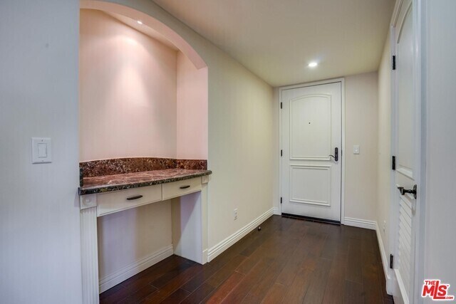 Building Photo - 10707 Missouri Ave