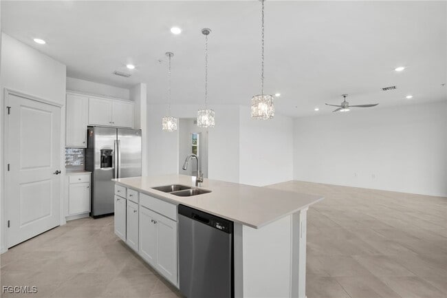 Building Photo - 20660 hazelnut Ct