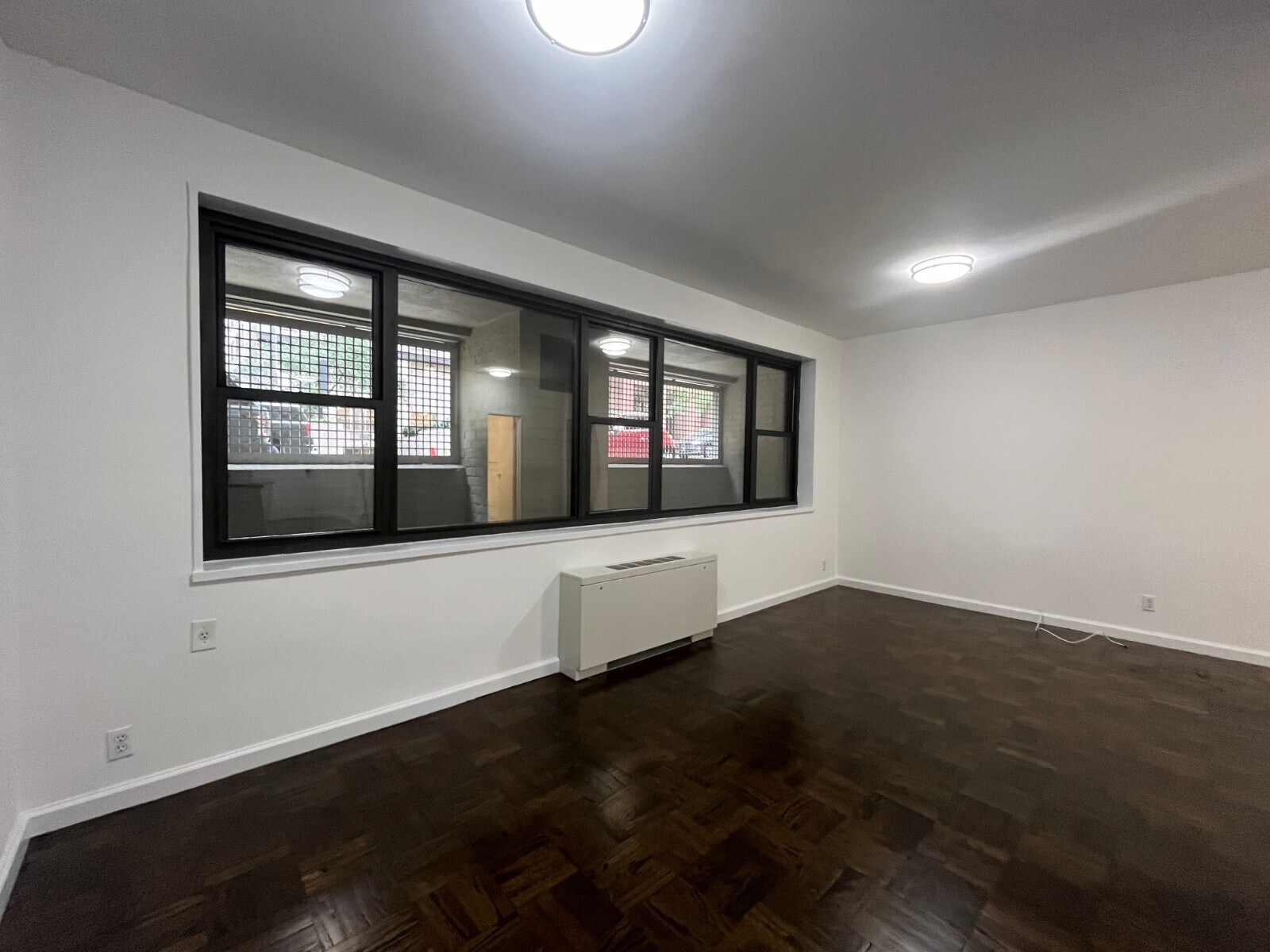 Building Photo - 405 E 56th St