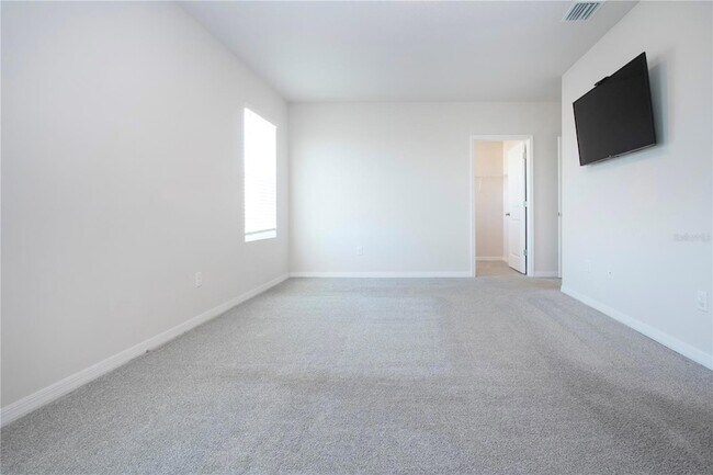 Building Photo - 3513 Hilltop Cir