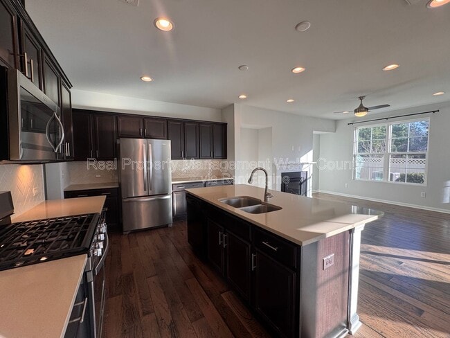 Building Photo - 837 Salem Pointe Pl