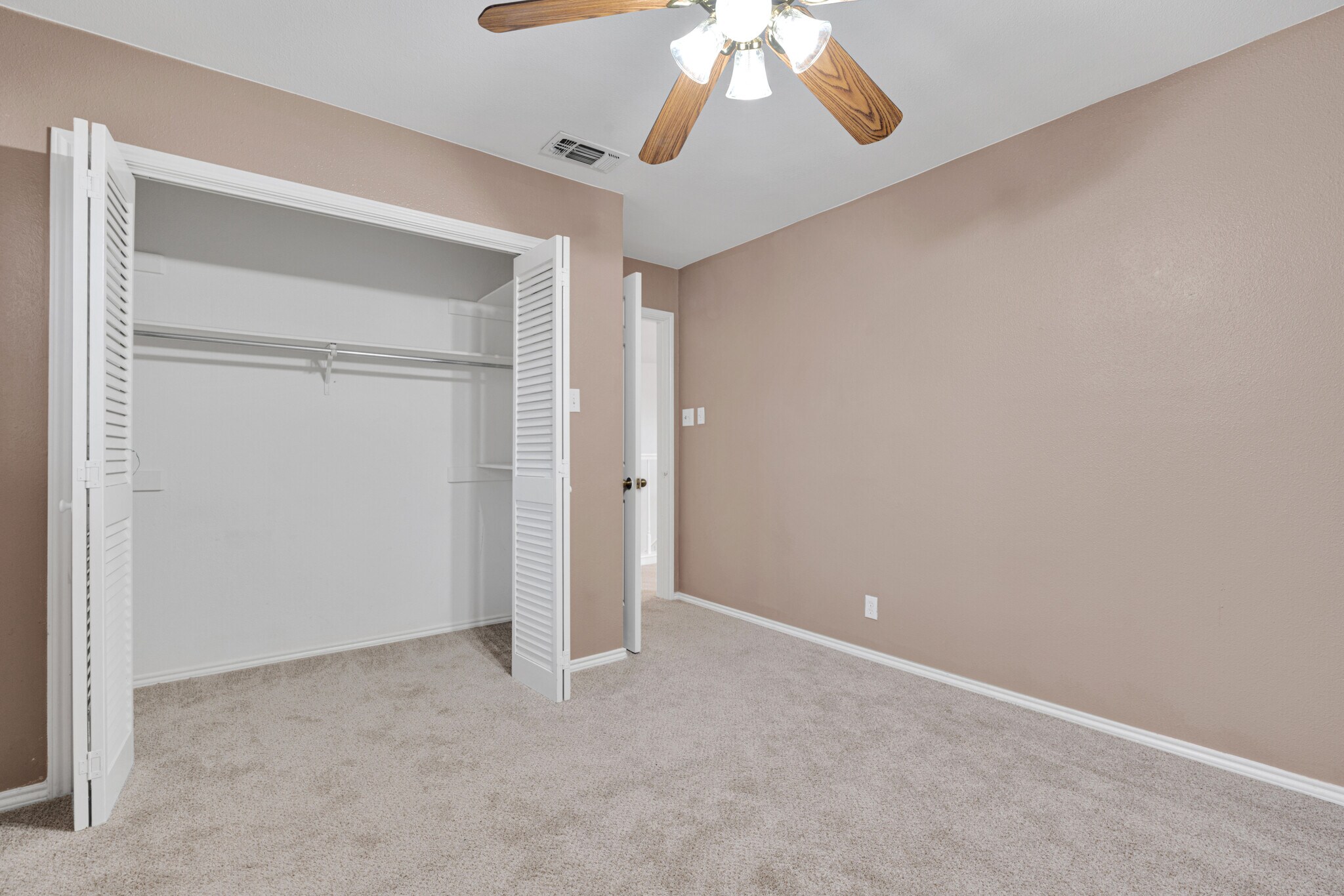 Building Photo - 7930 Roanoke Run