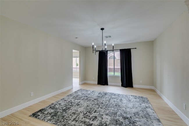 Building Photo - 821 Long Branch Dr