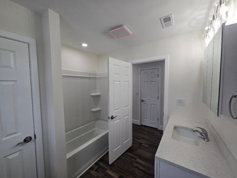 Building Photo - 2194 Central Ave