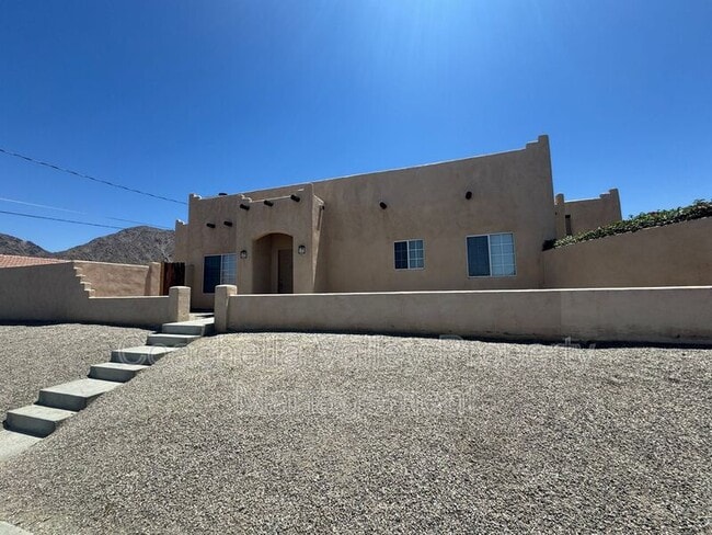 Building Photo - 53750 Avenida Alvarado