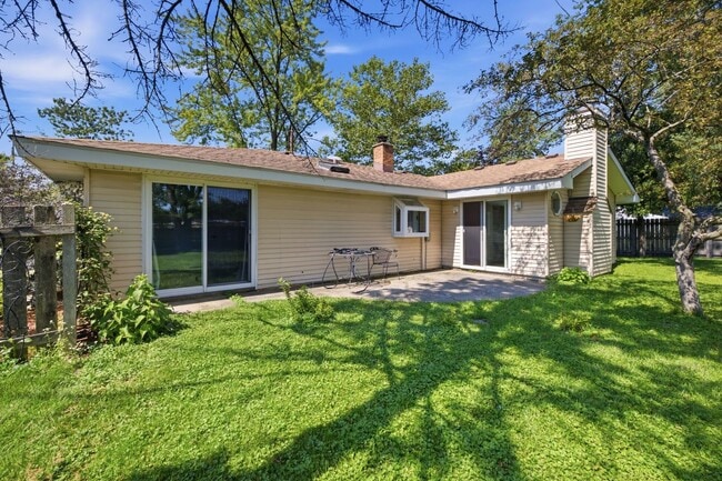 Building Photo - 1624 W Weathersfield Way