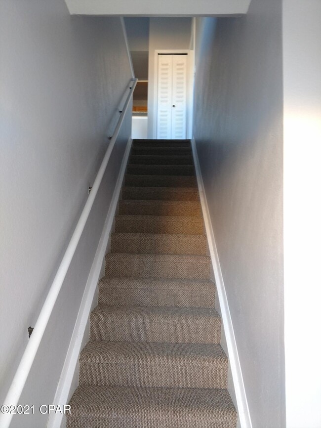 Building Photo - 1605 Cape Cod Dr