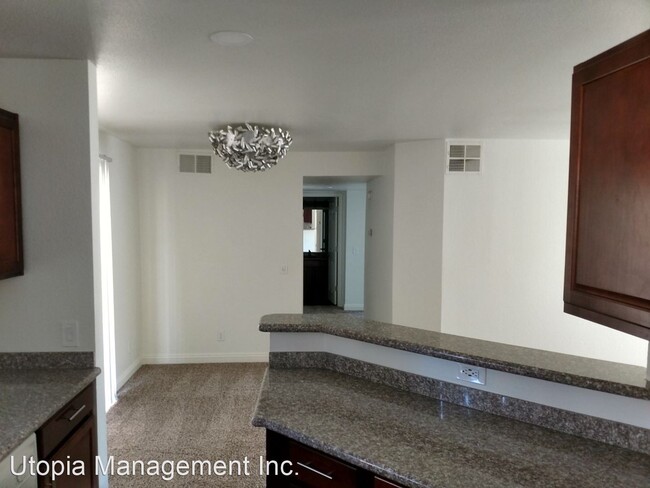 Building Photo - 3 br, 2 bath House - 2801 N. Rainbow Blvd....
