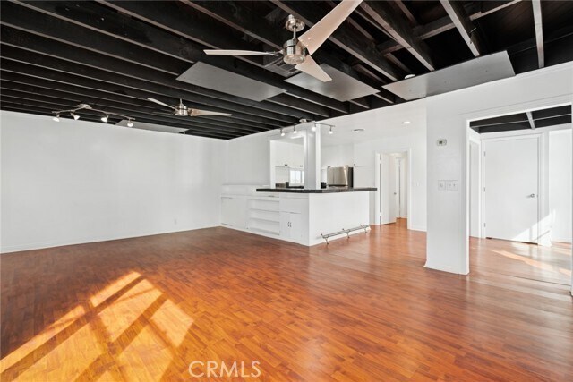 Building Photo - 305 Marine Ave