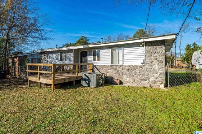 Building Photo - 1425 66th St