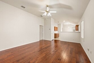 Building Photo - 12113 Thicket Bend Dr