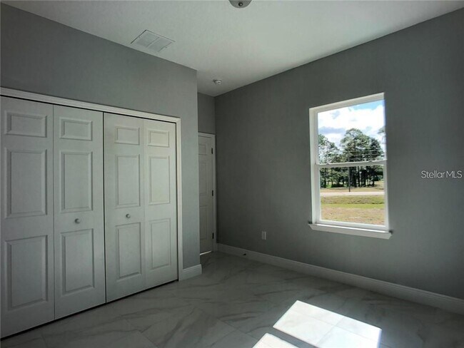 Building Photo - 205 Flounder Pl