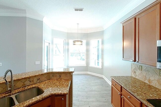 Building Photo - 1866 Sentry Oak Ct