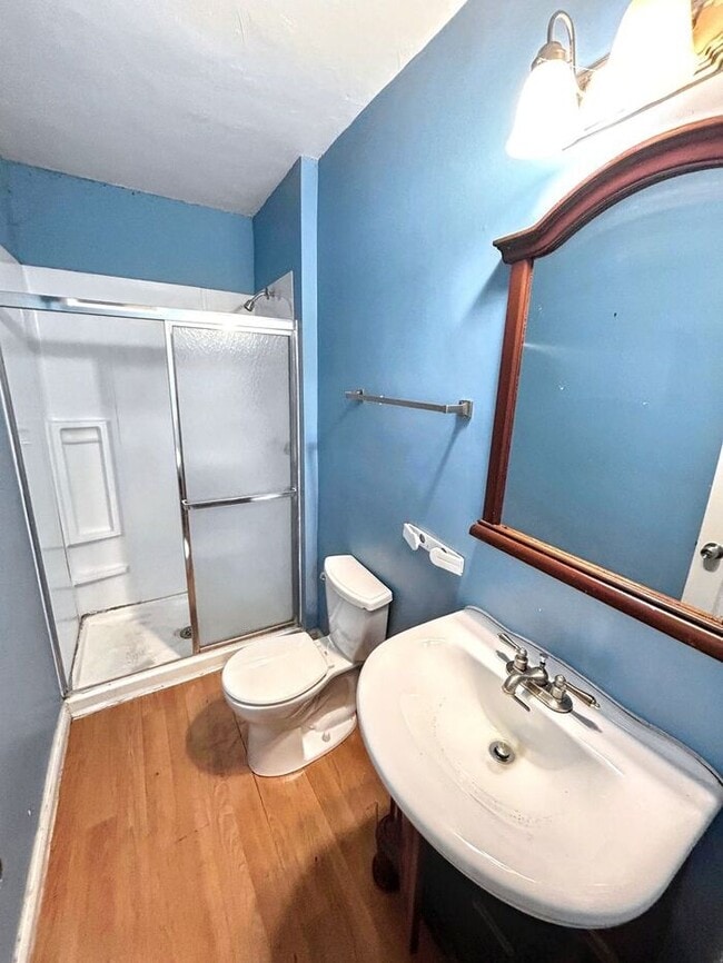 Building Photo - Charming 3-Bedroom Home with Modern Comfor...