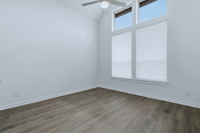 Building Photo - 19722 Riverbed Ln