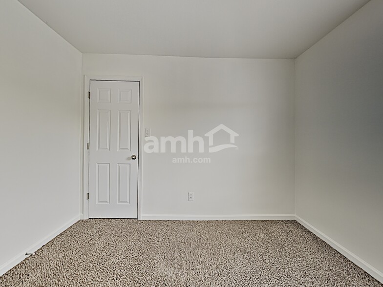 Building Photo - 3206 Gaslight Ln