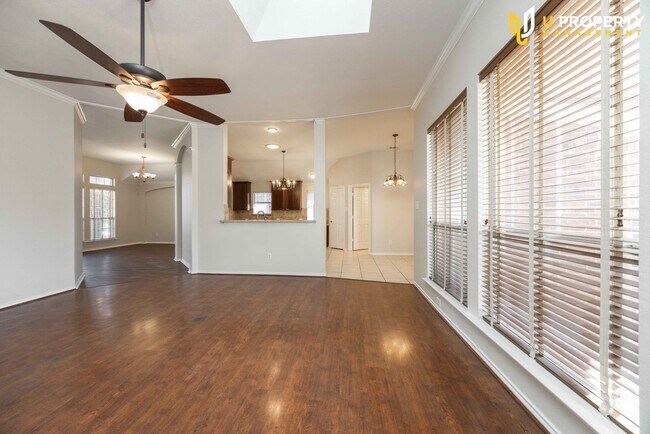 Building Photo - What's special