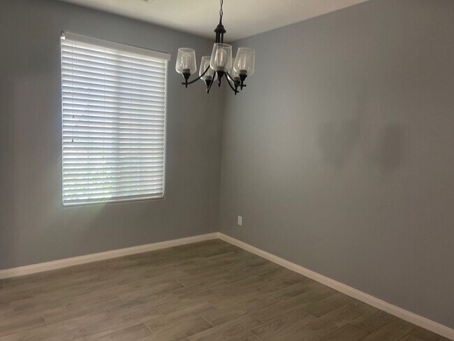 Building Photo - Gorgeous home in the Southwest for rent