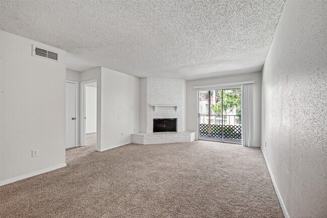 Building Photo - 2800 Jeanetta St