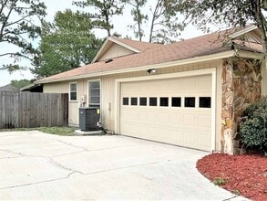 Building Photo - 2466 Ridgecrest Ave