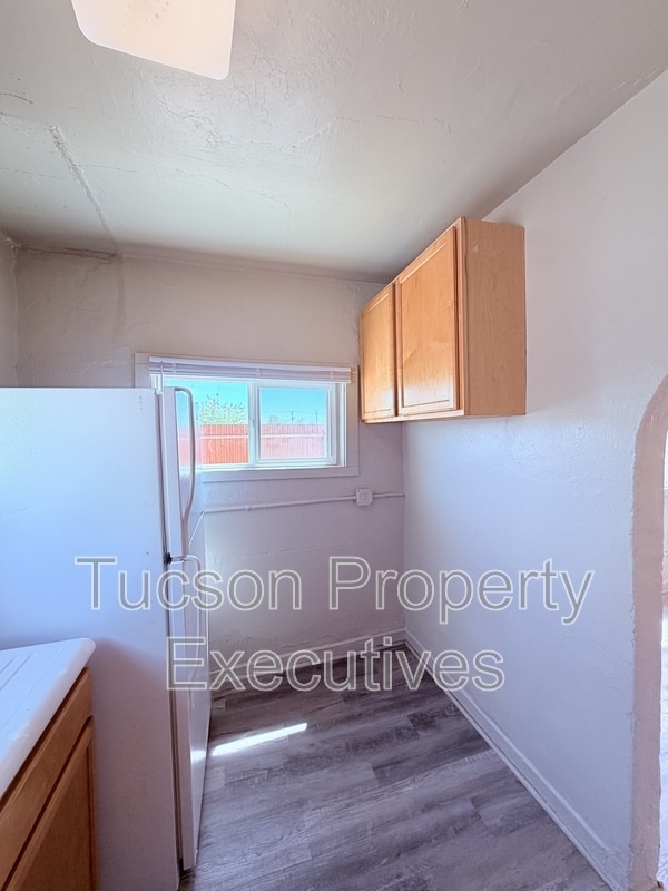 Building Photo - 234 E 32nd St