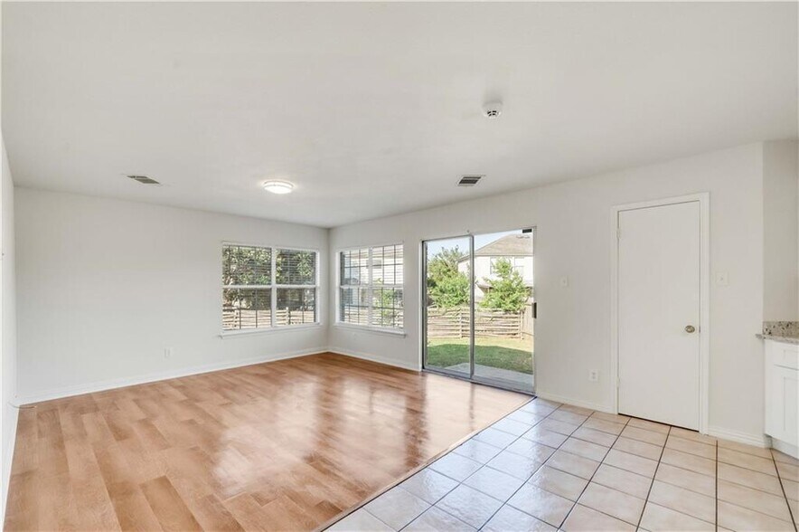 Building Photo - 2618 Byfield Dr