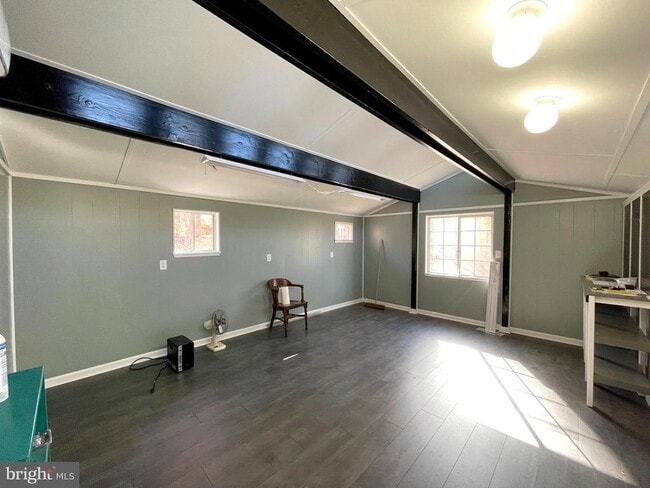 Building Photo - 9457 Boyds Turn Rd