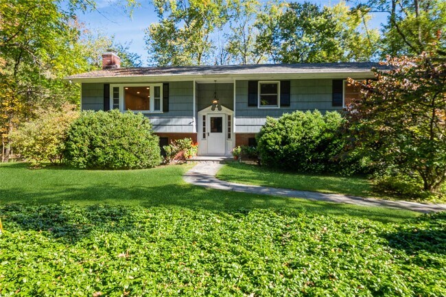 Primary Photo - 235 Douglas Rd
