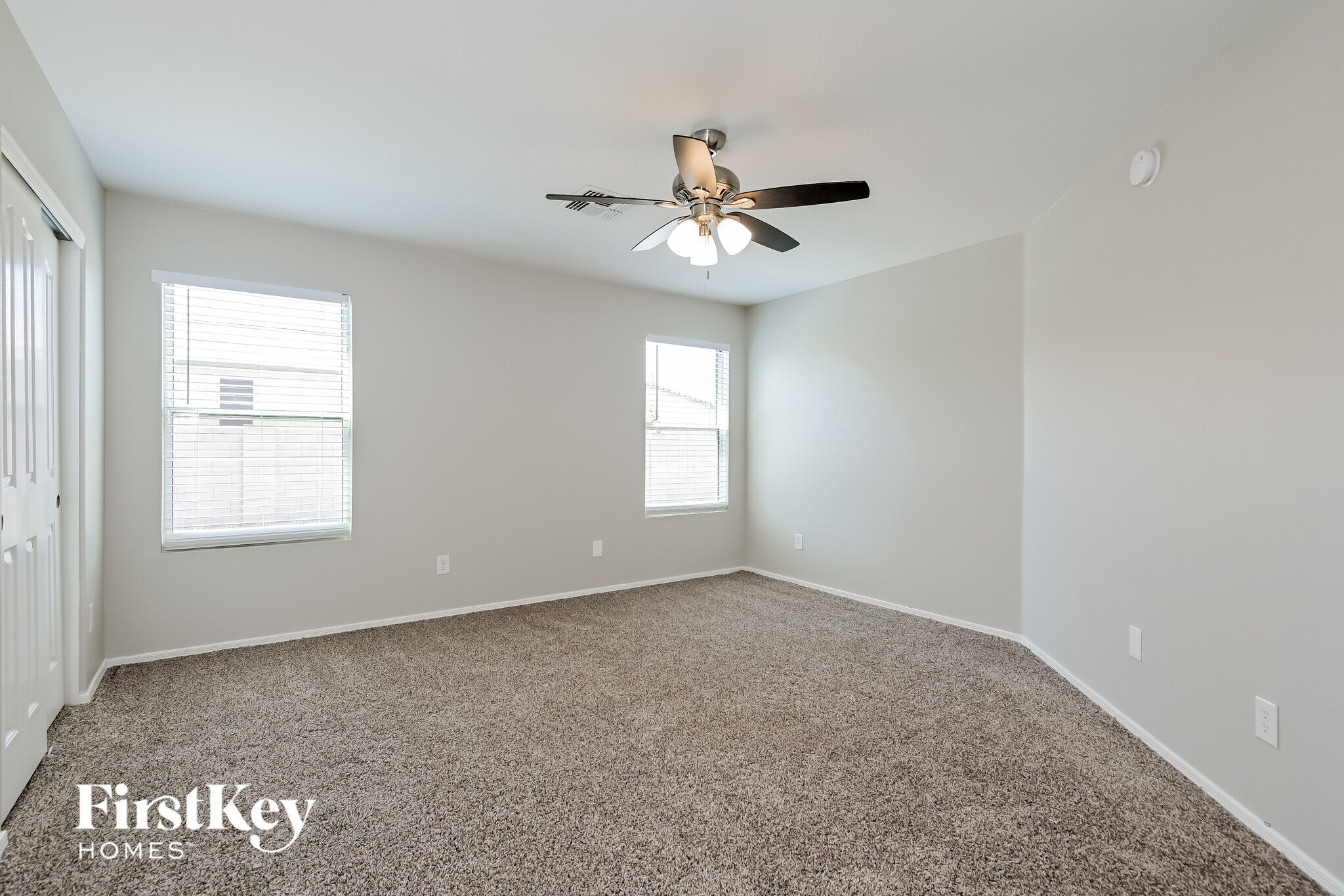 Building Photo - 5747 W King Snake Dr