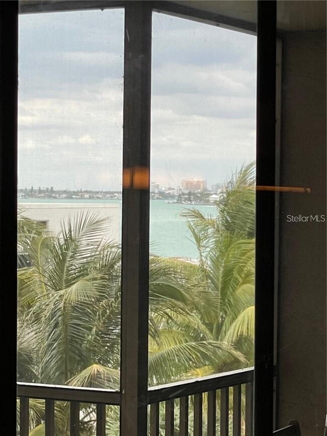 Building Photo - TURNKEY FURNISHED WATERFRONT RENTAL – Live...
