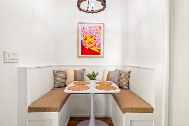 Building Photo - 152 Baxter Rd