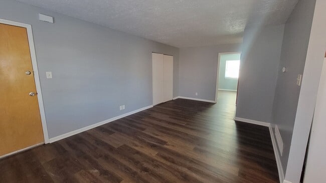 Building Photo - 4405 Landside Dr