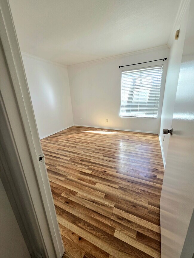 Building Photo - 5700 Etiwanda Ave