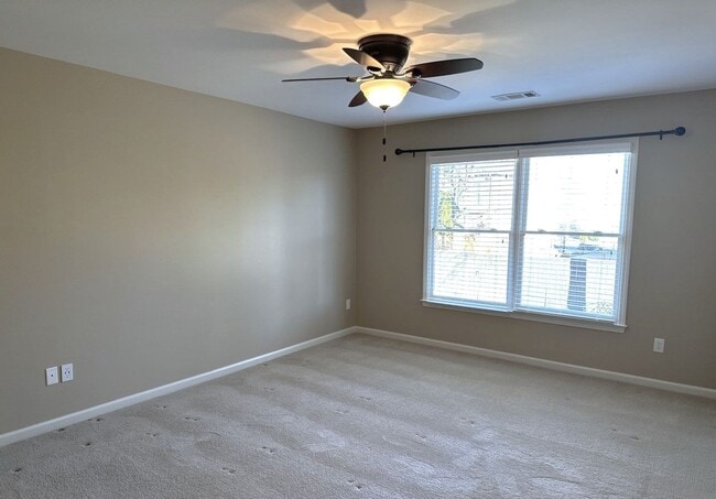 Building Photo - 5 Bedroom /4 Bath House in LAKELAND!!!