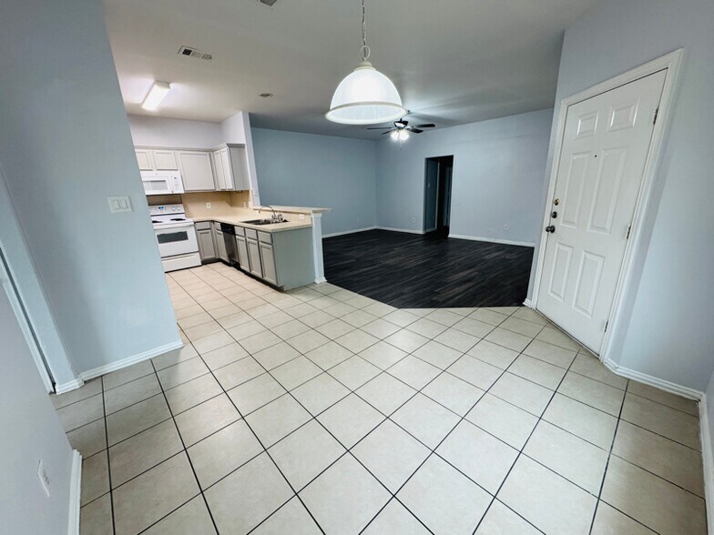 Building Photo - 5837 Swords Dr