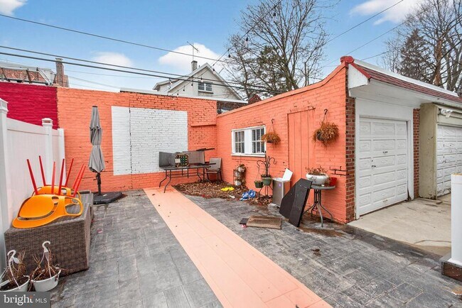 Building Photo - 1120 Haworth St