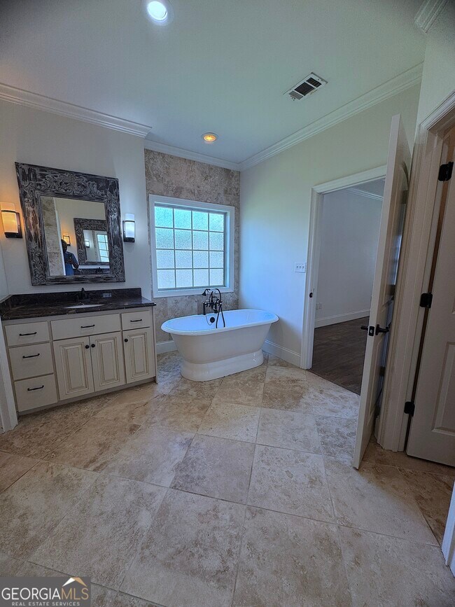 Building Photo - 5049 Carlton Ridge Cir
