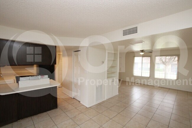 Building Photo - 6134 N 30th Ave