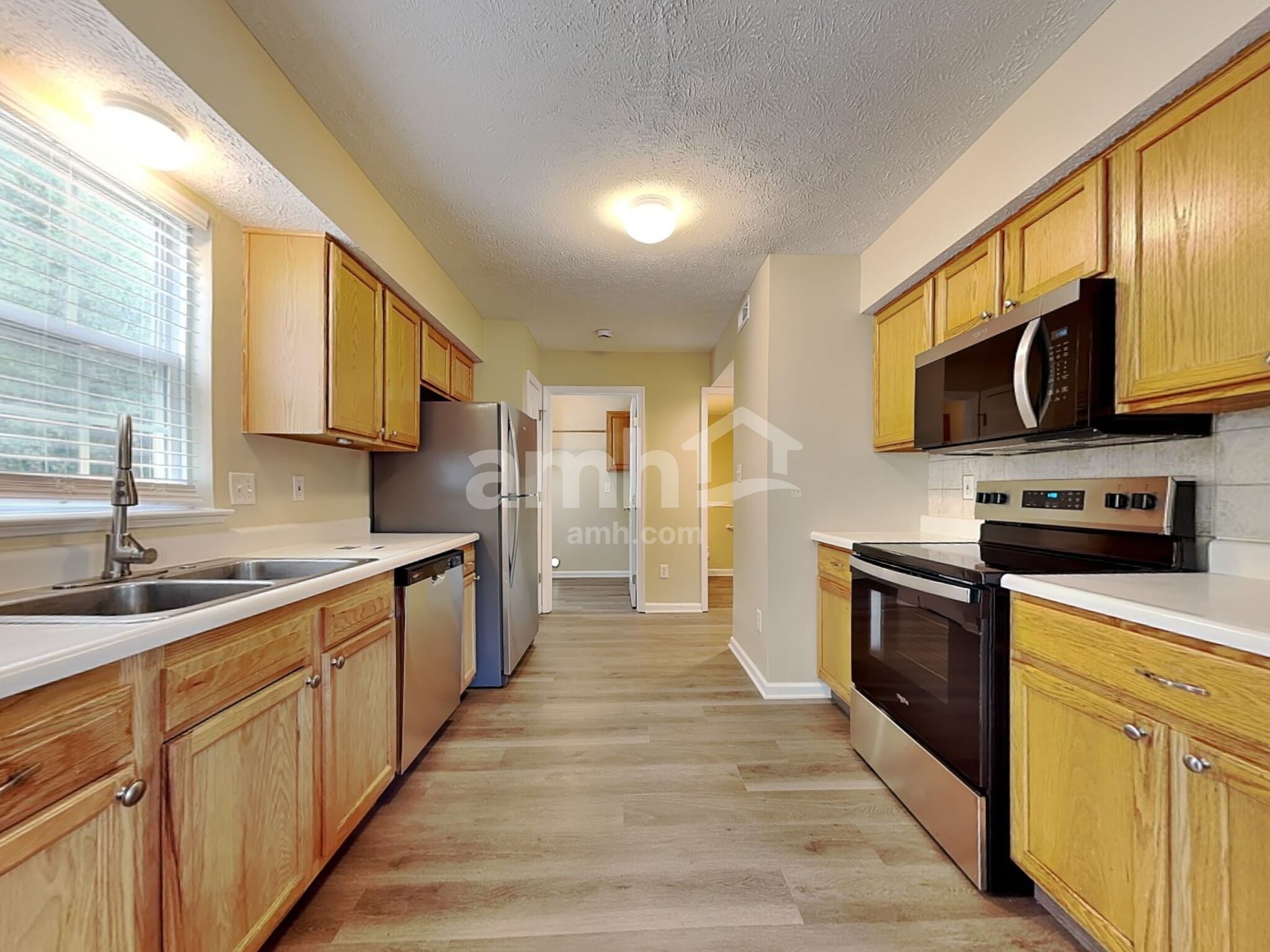 Building Photo - 530 Delaware Crossing