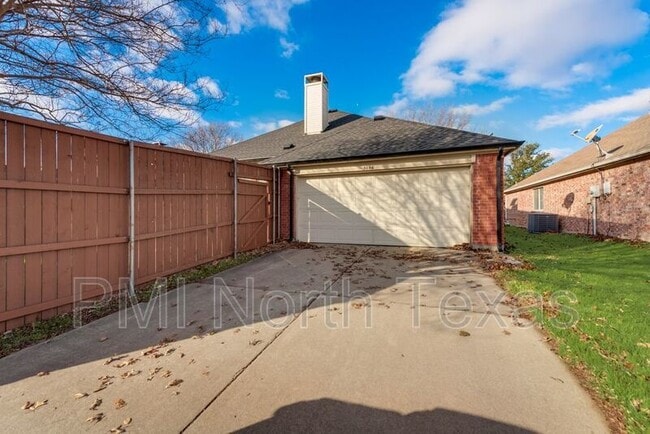 Building Photo - 3708 Bryson Dr