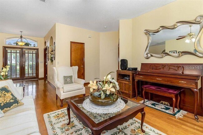 Building Photo - 10001 Highland Woods Ct