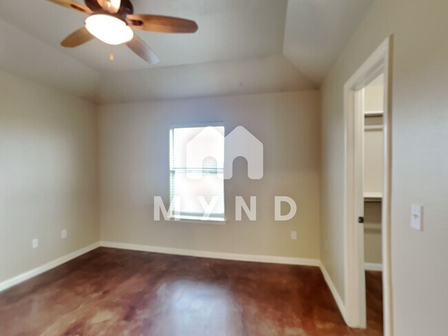 Building Photo - 127 Jolin Ln