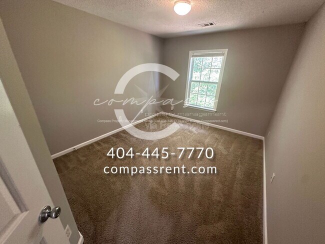 Building Photo - 2106 Clearvista Dr NW