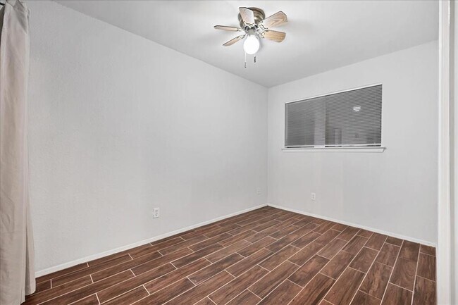 Building Photo - 2500 Burleson Rd