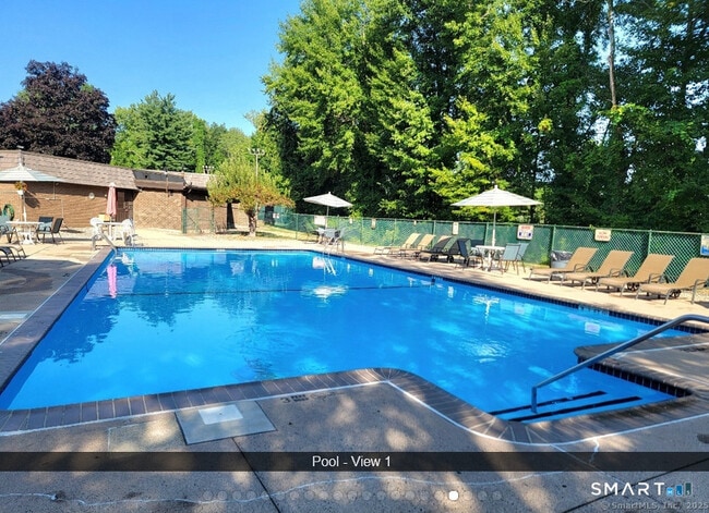 Building Photo - 64 Oxbow Dr