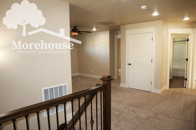 Building Photo - 7910 S Desert Ridge Ave
